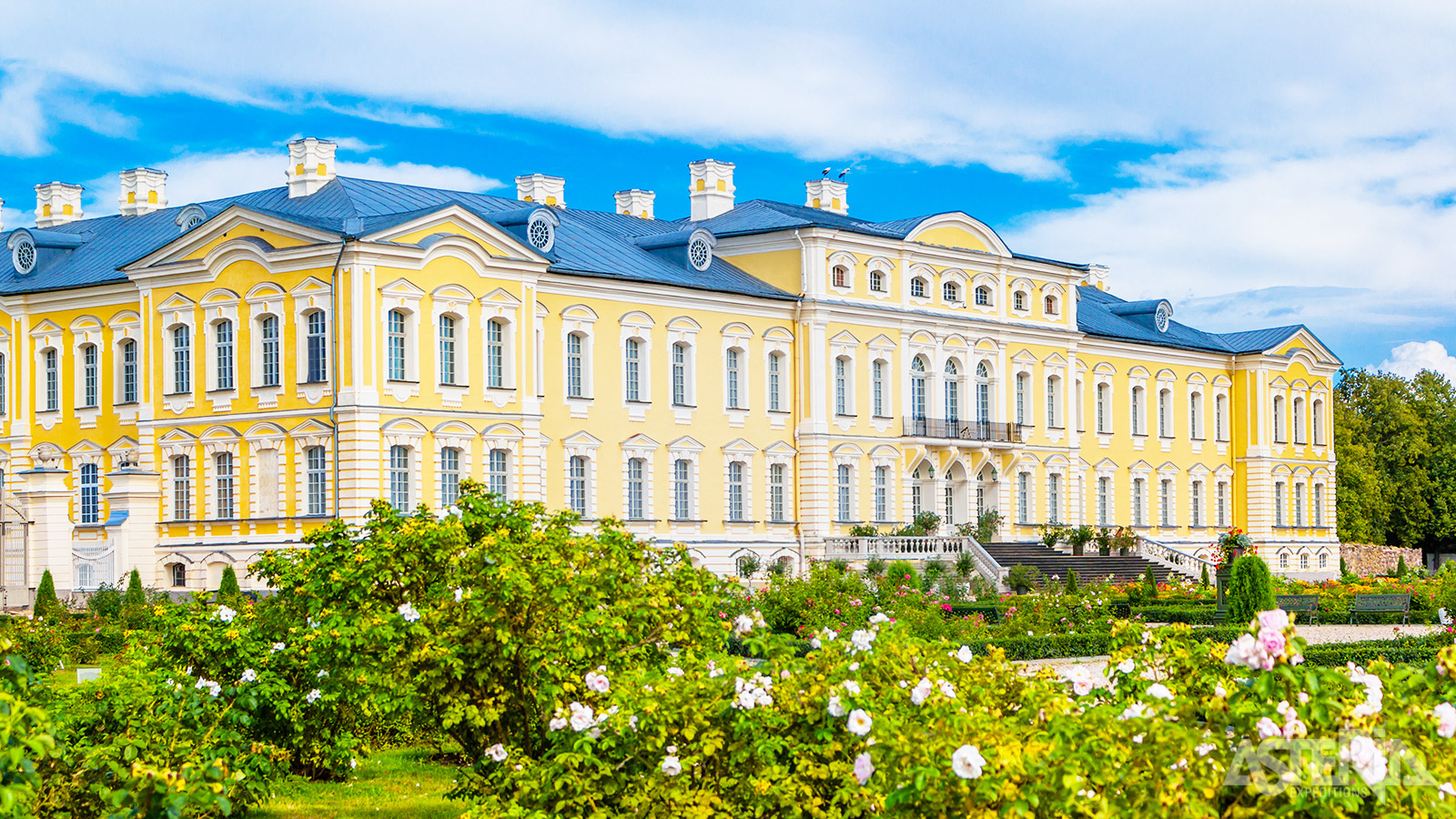 Het barokke Rundale paleis geldt als een hoogtepunt in de Letse architectuur