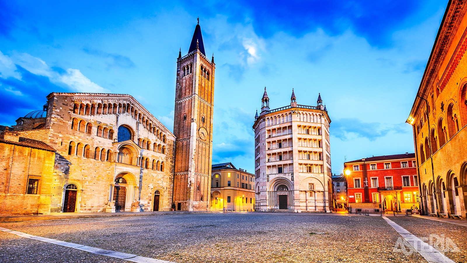 Parma, symbool van lekker eten heeft een schat aan mooie gebouwen, schilderijen en beeldhouwkunst