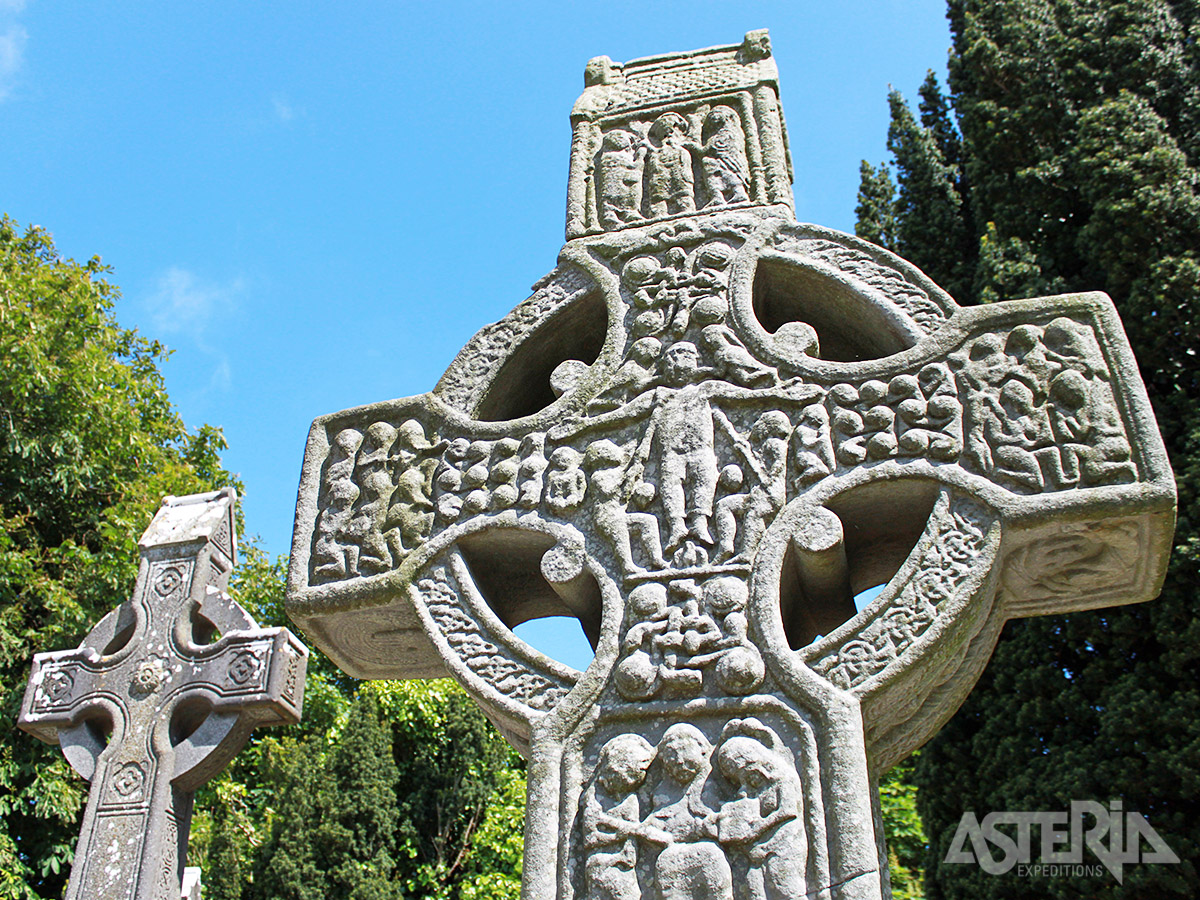 Op de historische site van Monasterboice vind je naast een kerkhof en 2 kerken ook verschillende stenen kruisen