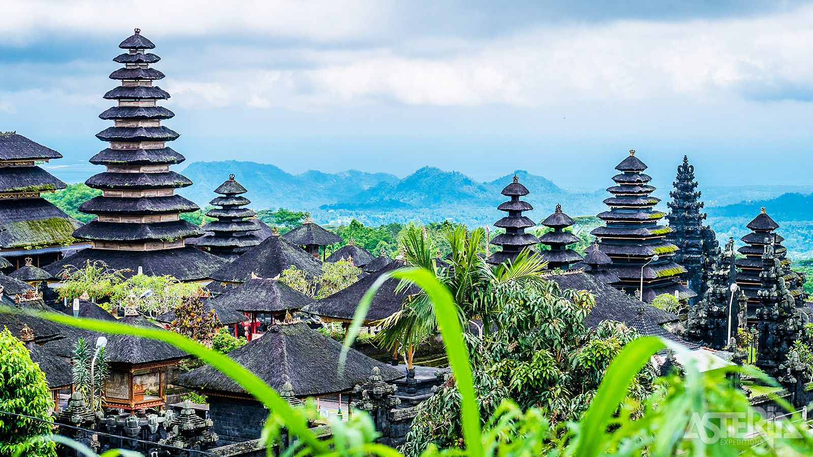Besakih en de omgeving kunnen omschreven worden als de heiligste plek op Bali, met een uitgebreid lappendeken van heiligdommen en tempels