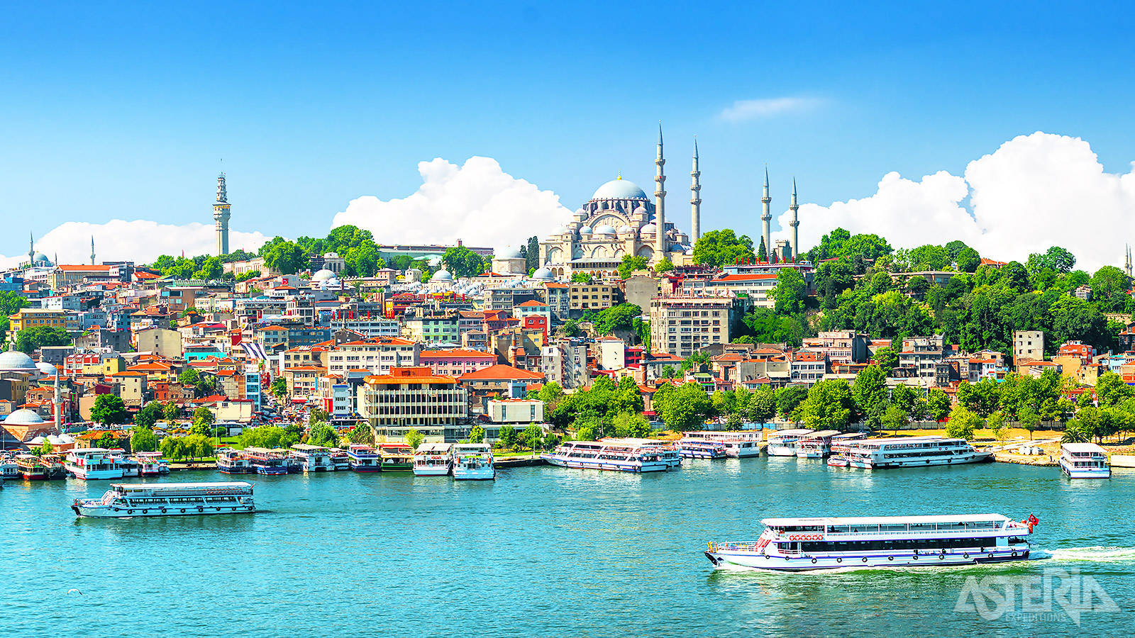 Tijd voor een aangenaam tochtje met een privé-boot op de Bosphorus