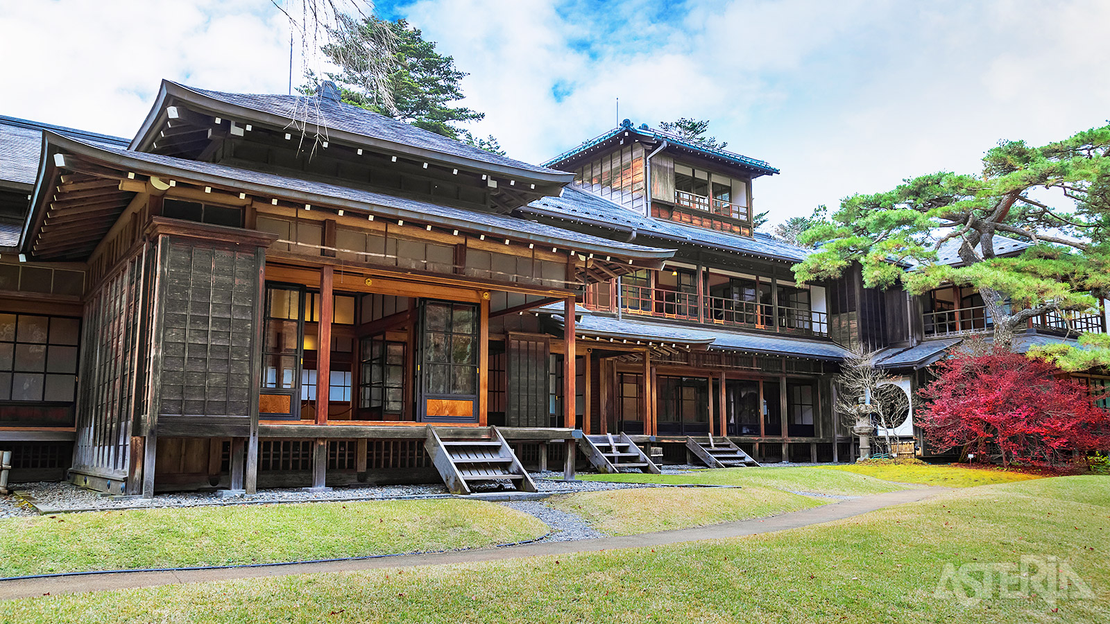 Anders dan de prachtige tempels, toont de Tomazawa Villa goed het verlangen naar ruimte in het drukbevolkte Japan