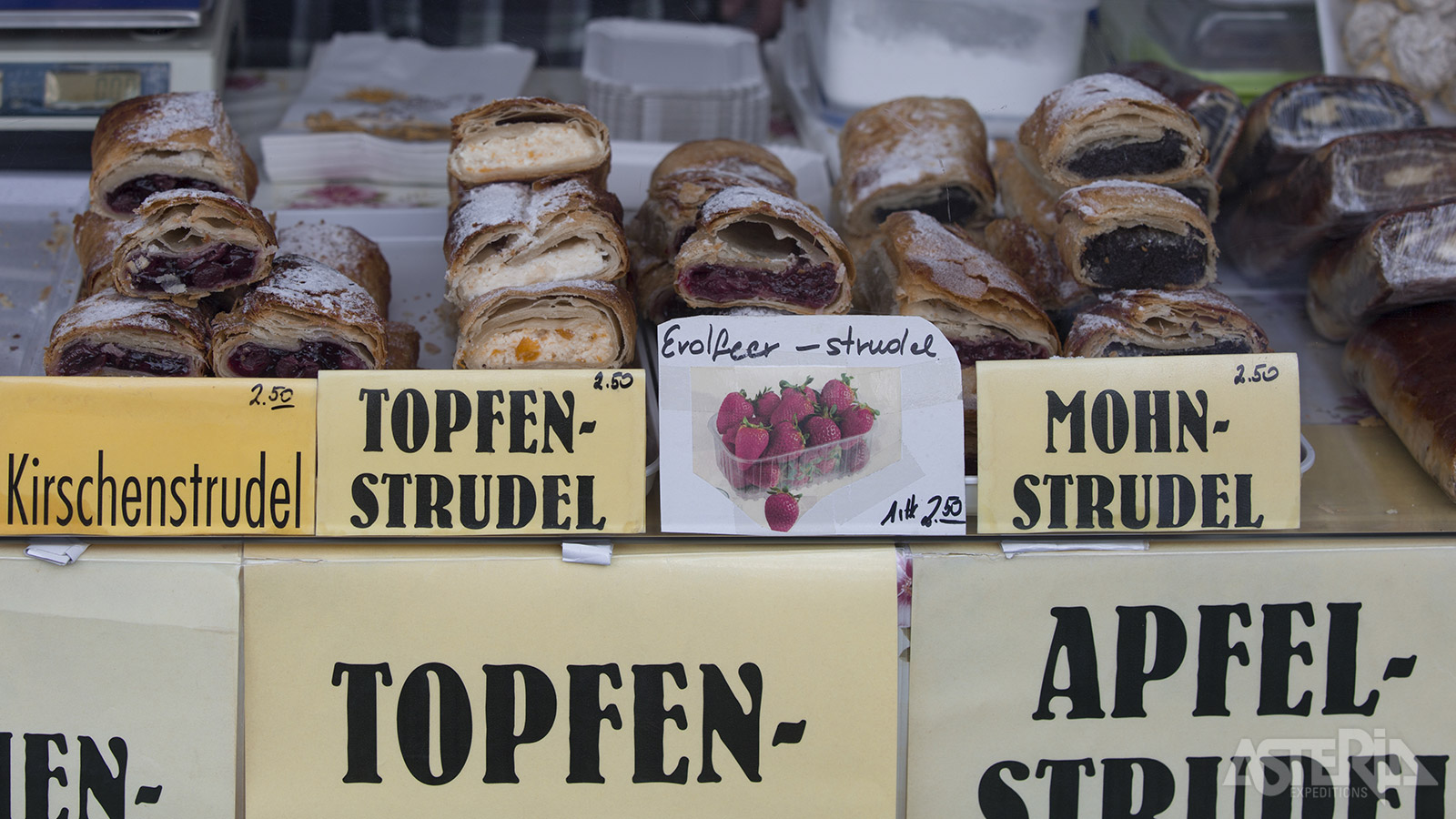 In Wenen kan niet rond deze lekkernij: Apfelstrudel, een typisch Oostenrijks gebakje met appel en rozijnen