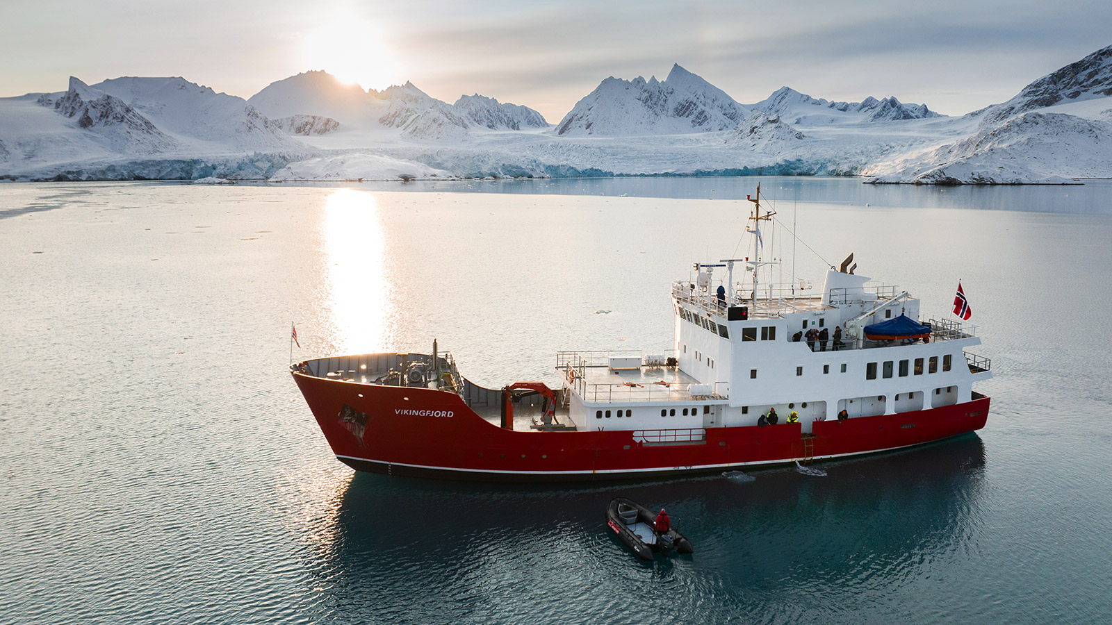 Met slechts 12 passagiers biedt de MV Vikingfjord een exclusieve & intieme reiservaring