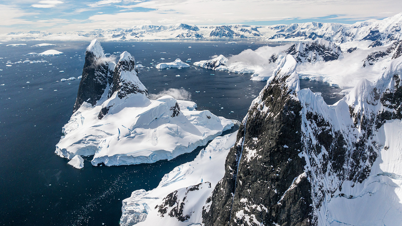 Lemaire Kanaal, de place to be in Antarctica, ook wel Kodak Gap genoemd