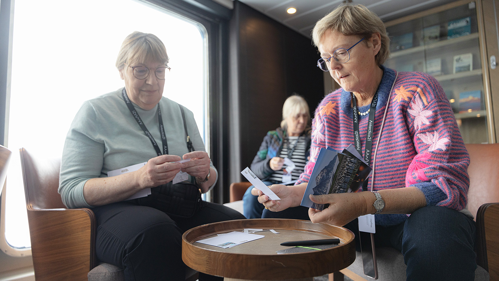 Kaartjes schrijven vanuit het afgelegen South Georgia naar vrienden en familie