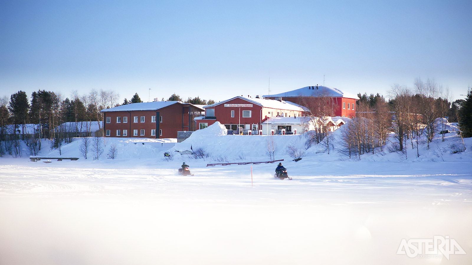 Het Hotel & Holiday Village Inari vormt het vertrekpunt voor de tocht