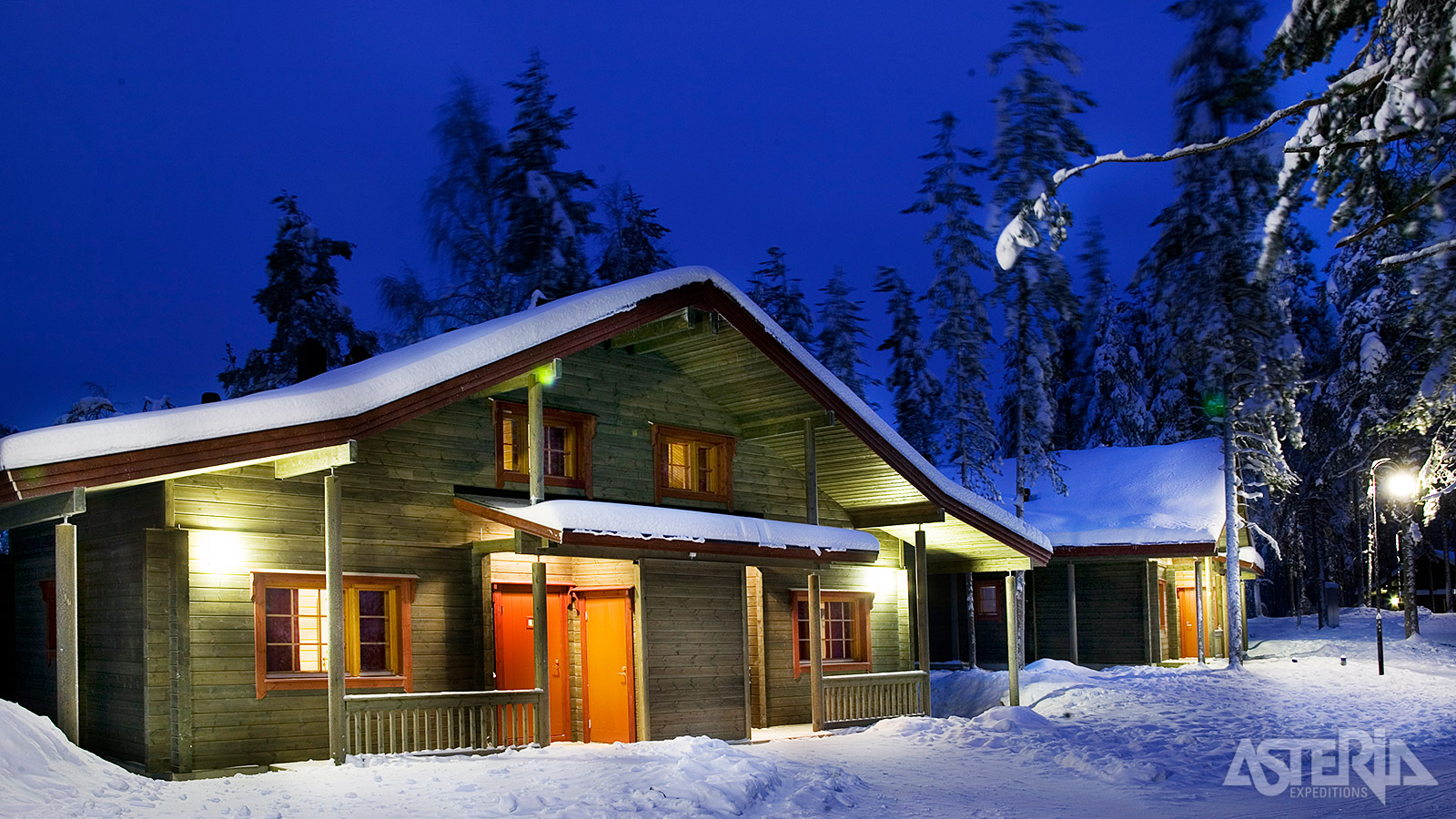 De chalets beschikken o.a. over een woonruimte met kitchenette en eigen sauna
