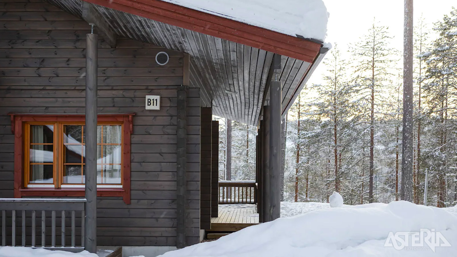 Bear’s Lodge telt 58 hotelkamers en 12 chaletappartementen