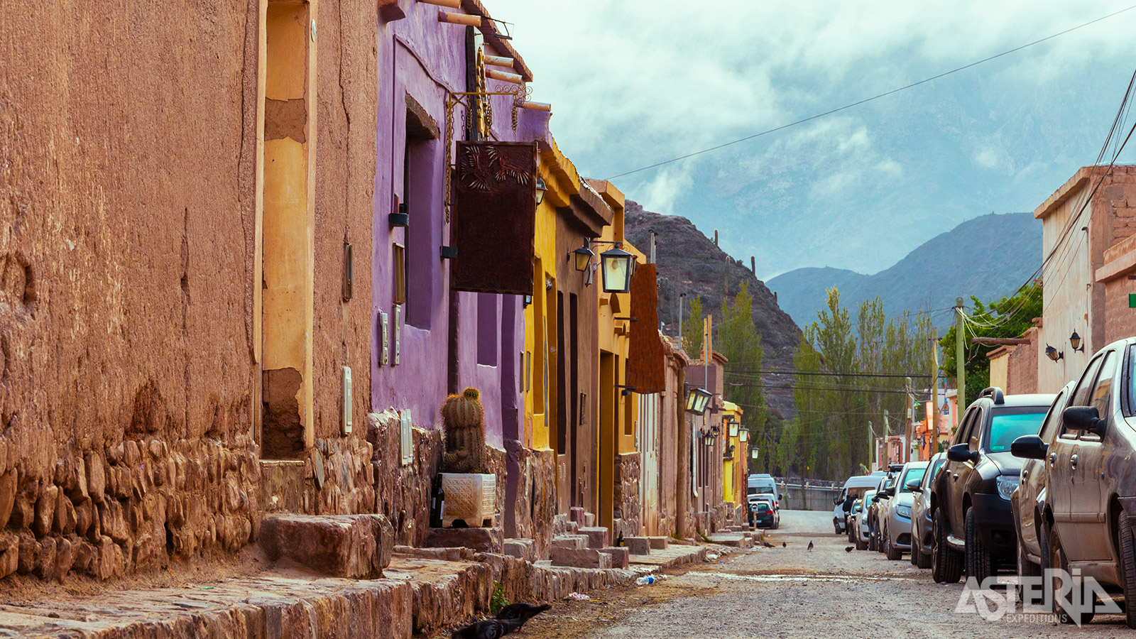 In Purmamarca weerspiegelen lemen huizen eeuwenoude bouwtradities en eenvoud