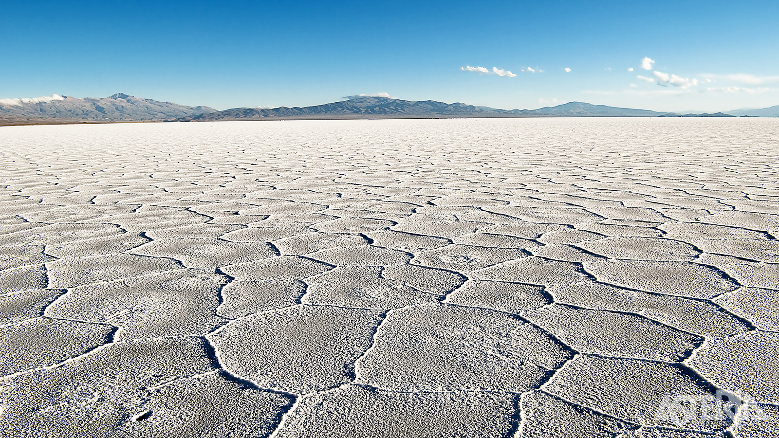 De enorme zoutvlakte Salinas Grandes ligt op zo’n 3450m hoogte