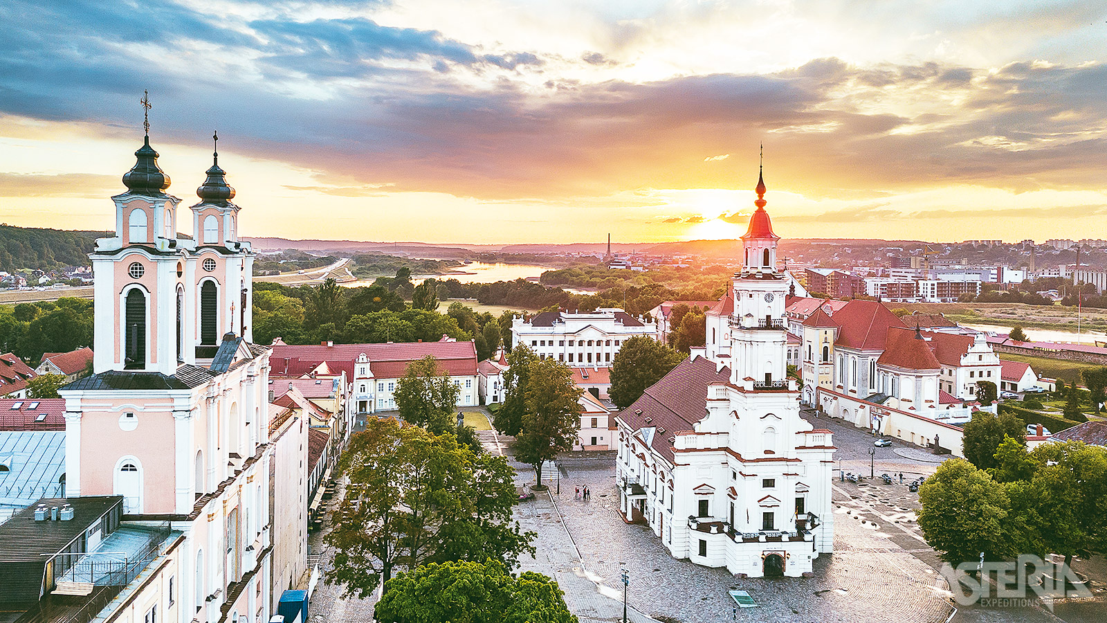 Kaunas is rijk aan geschiedenis, cultuur en architectuur, en combineert een sfeervol oud centrum met levendige wijken