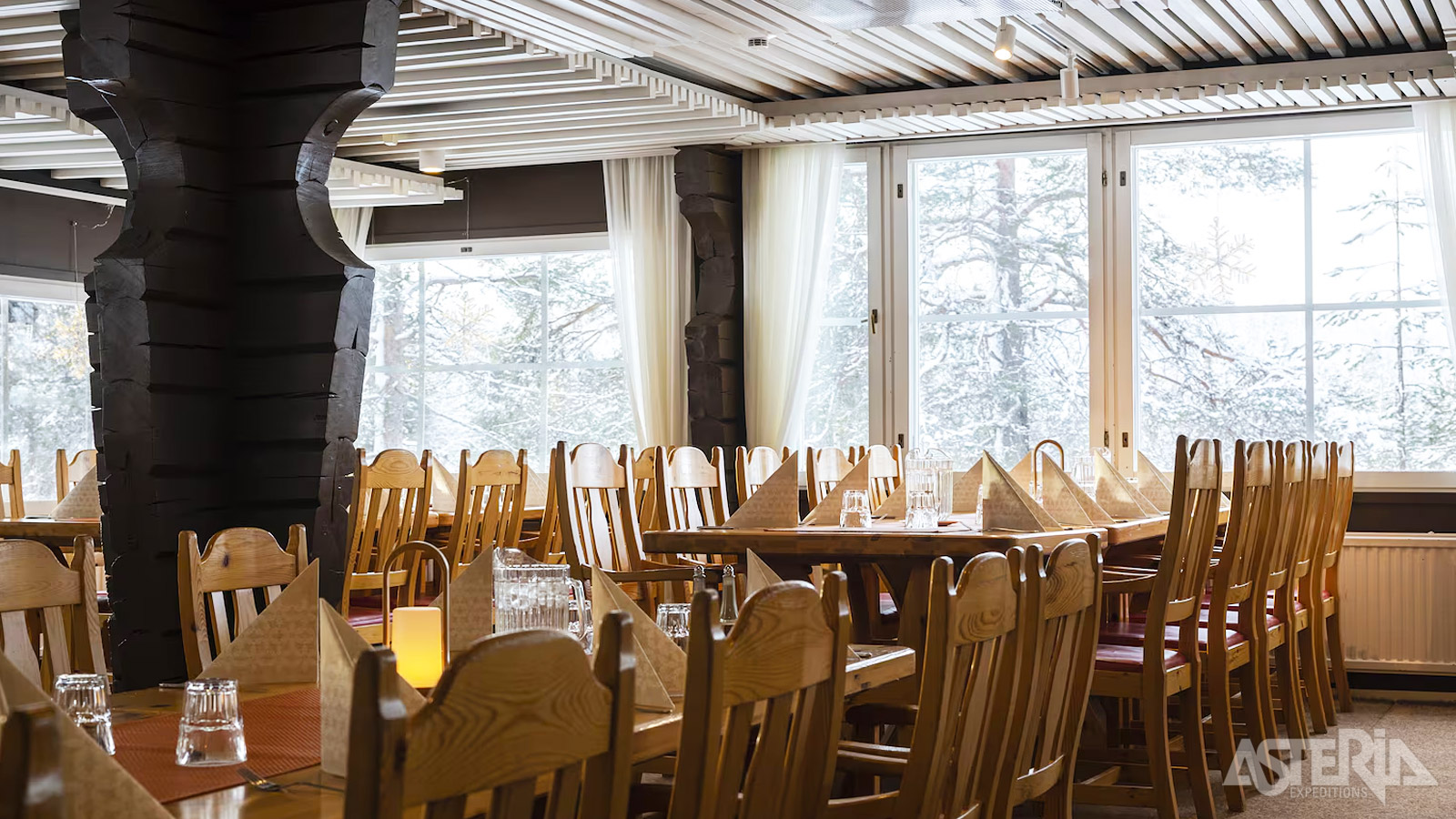 In het hoofdgebouw vind je ook het restaurant
