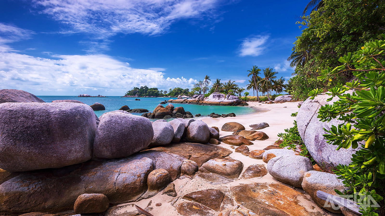 Berhala Island is bekend om zijn rotsformaties en bijzondere oorlogsgeschiedenis