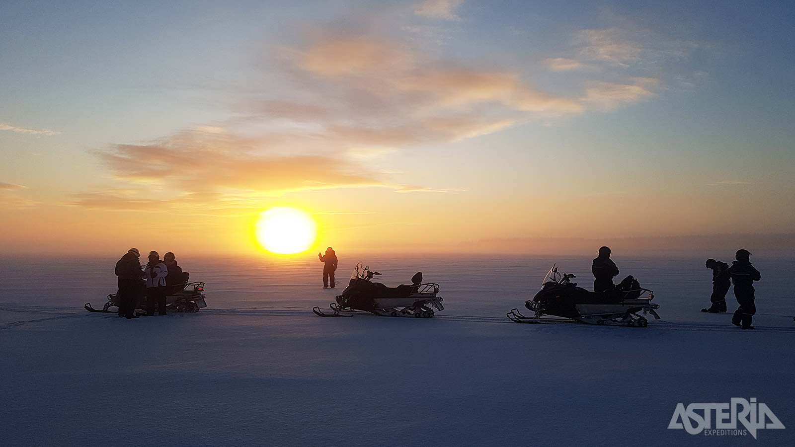 Tijdens de safari met de sneeuwscooter wordt er geregeld gestopt voor foto’s