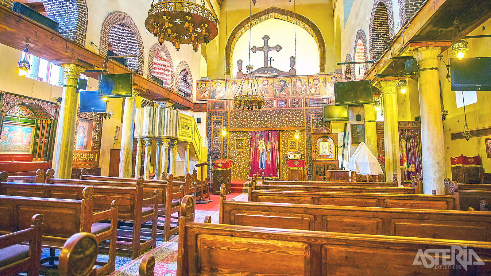 Volgens de overlevering vond de heilige familie bescherming in de St Sergiuskerk tijdens hun vlucht naar Egypte