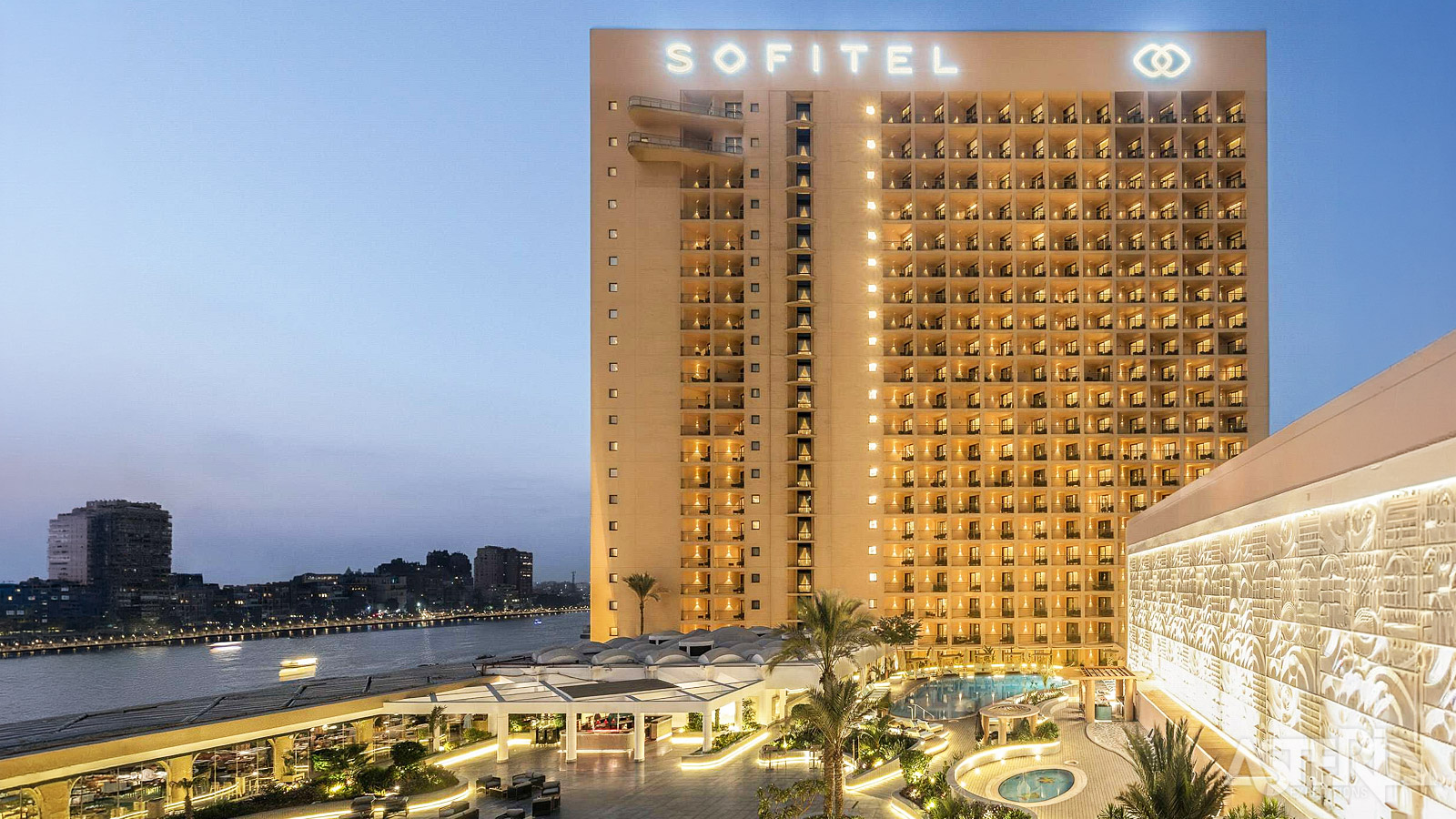 Het Sofitel Cairo Downtown Nile is een elegant 5-sterrenhotel aan de beroemde Nijlpromenade