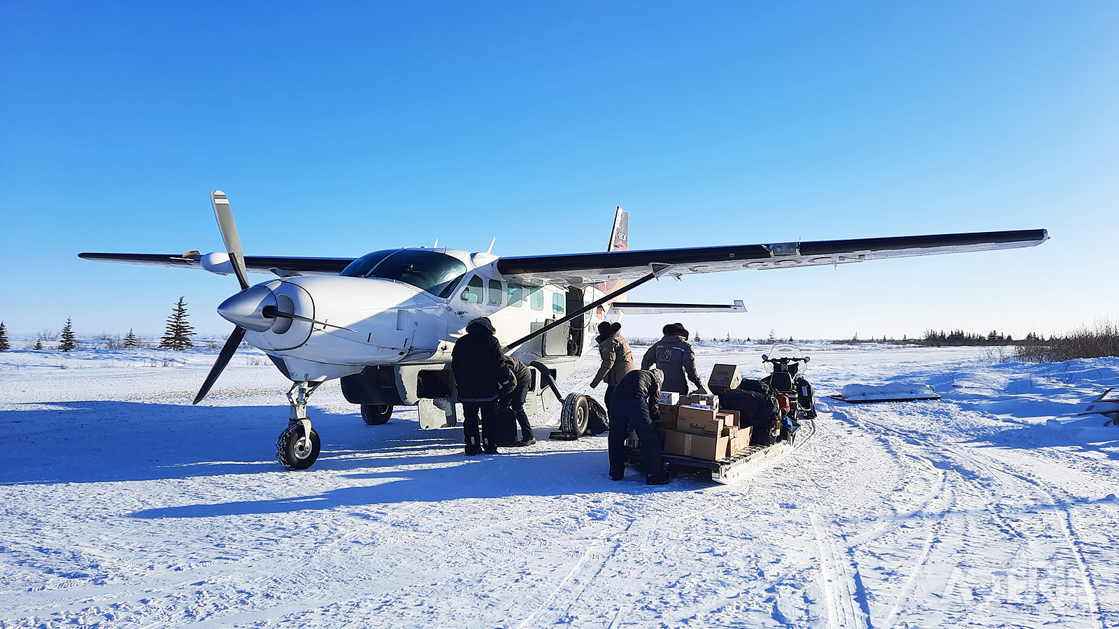 De binnenlandse vlucht van Winnipeg naar Thompson of Churchill wordt uitgevoerd met kleine vliegtuigen