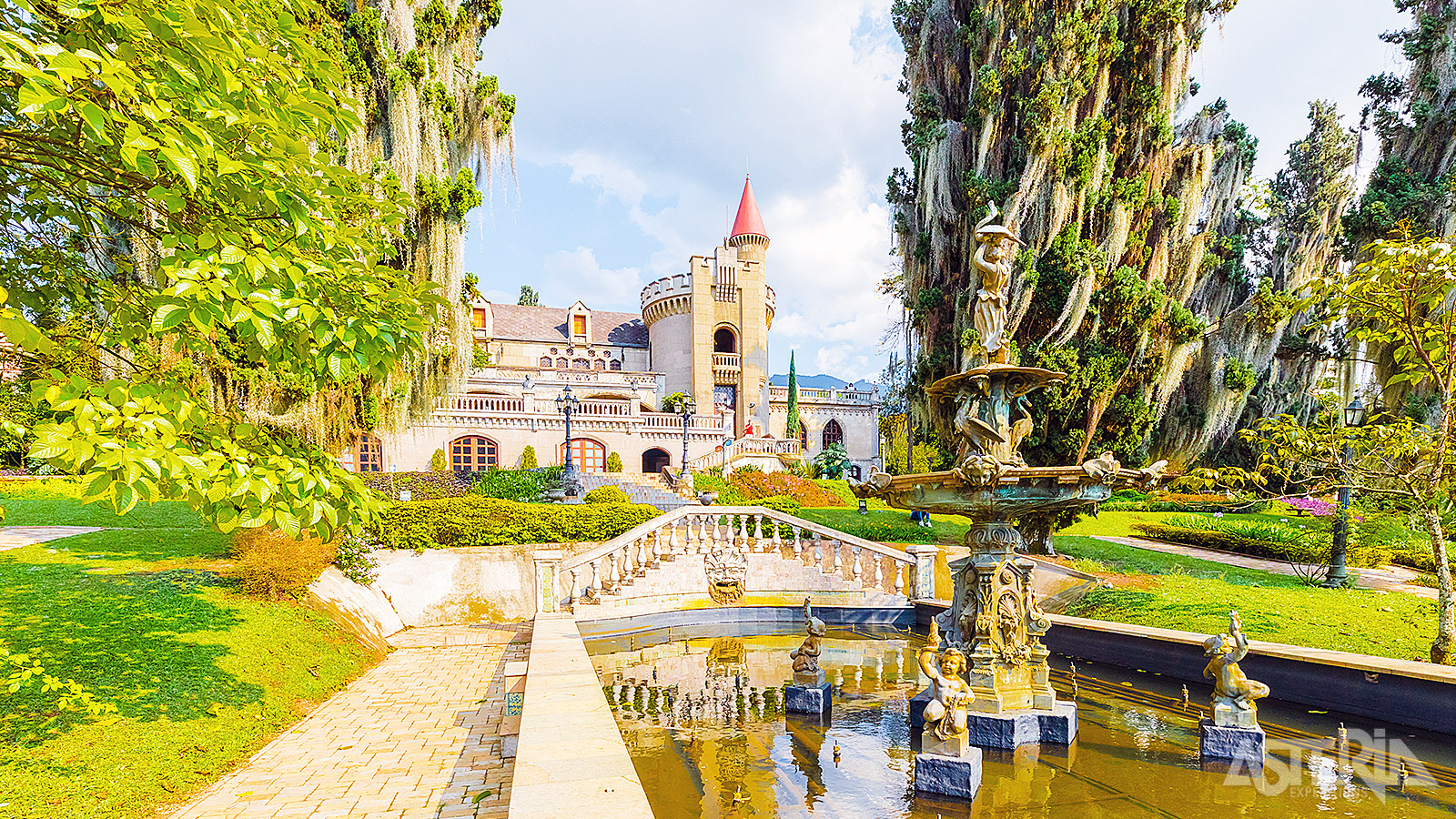 Het Museo El Castillo in Medellín is geïnspireerd op de middeleeuwse kastelen langs de Loire