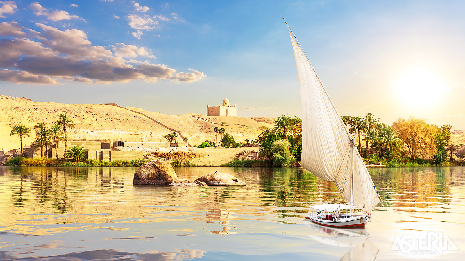 Geniet van een zeiltochtje op de Nijl in een traditionele felucca rond Elephantine Island