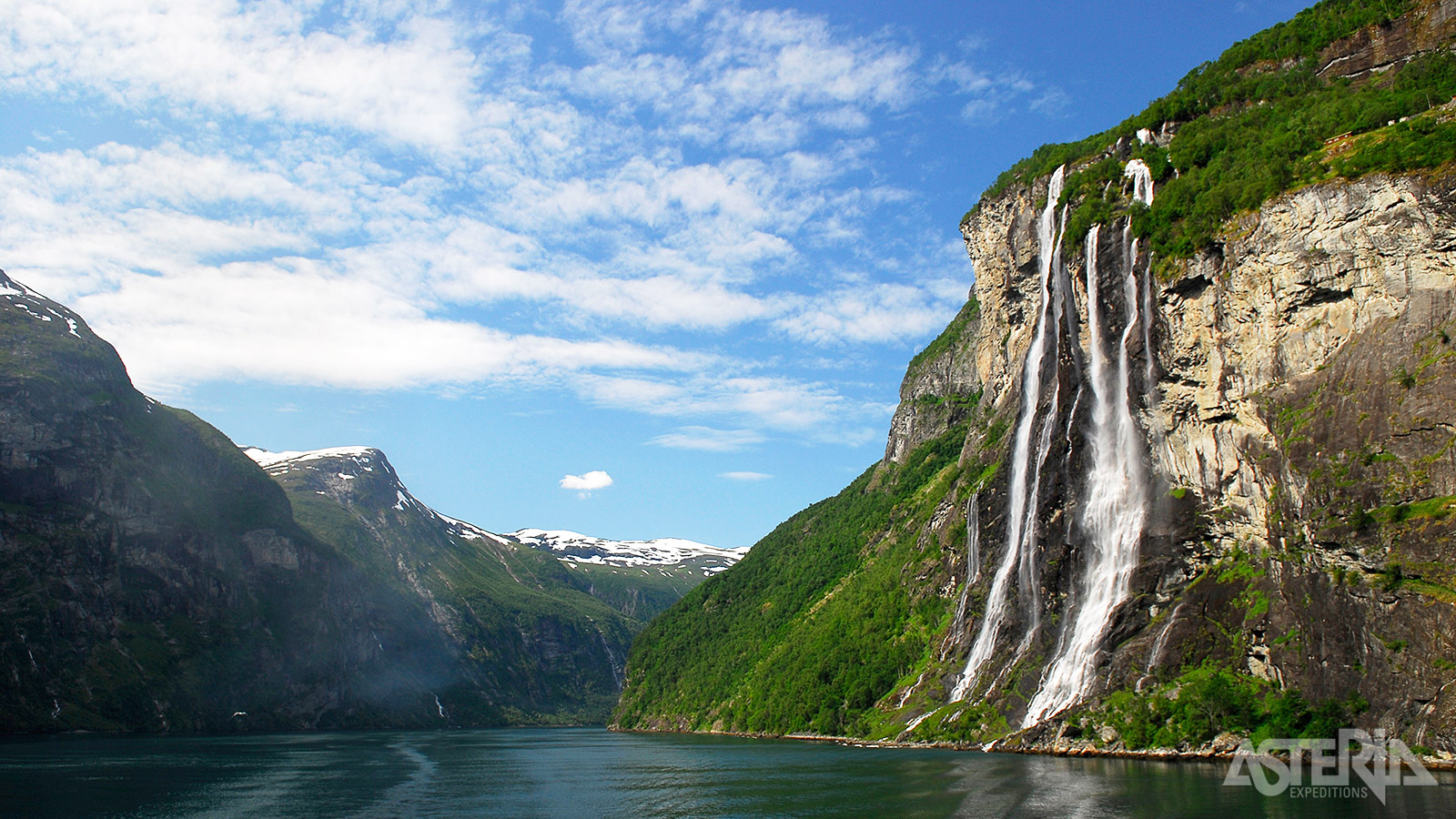 Syv Søstrene in de Geirangerfjord zijn één van de meest iconische watervallen van Noorwegen