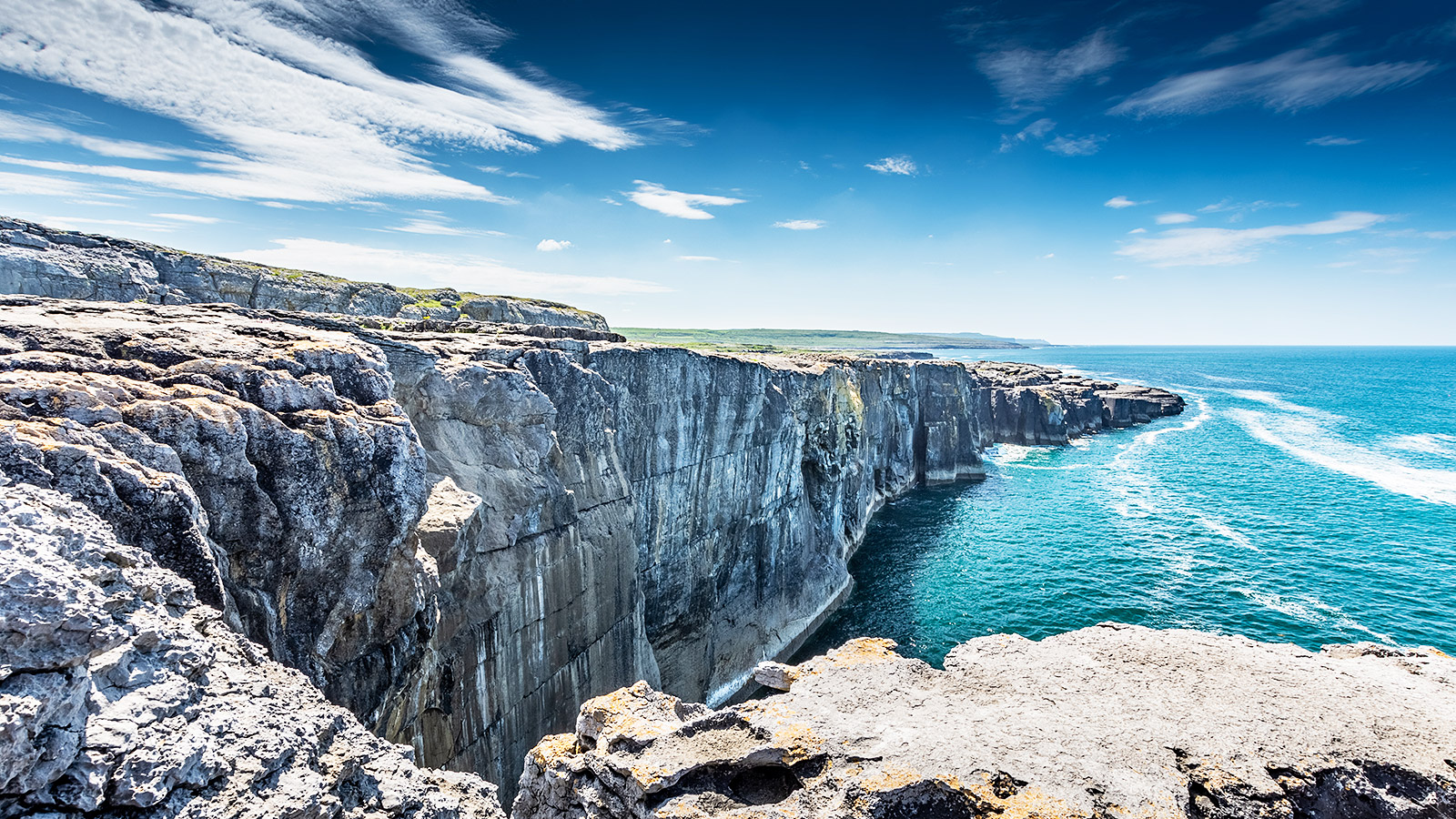 The Burren, een fotogeniek karstlandschap in het noordwesten van het graafschap Clare