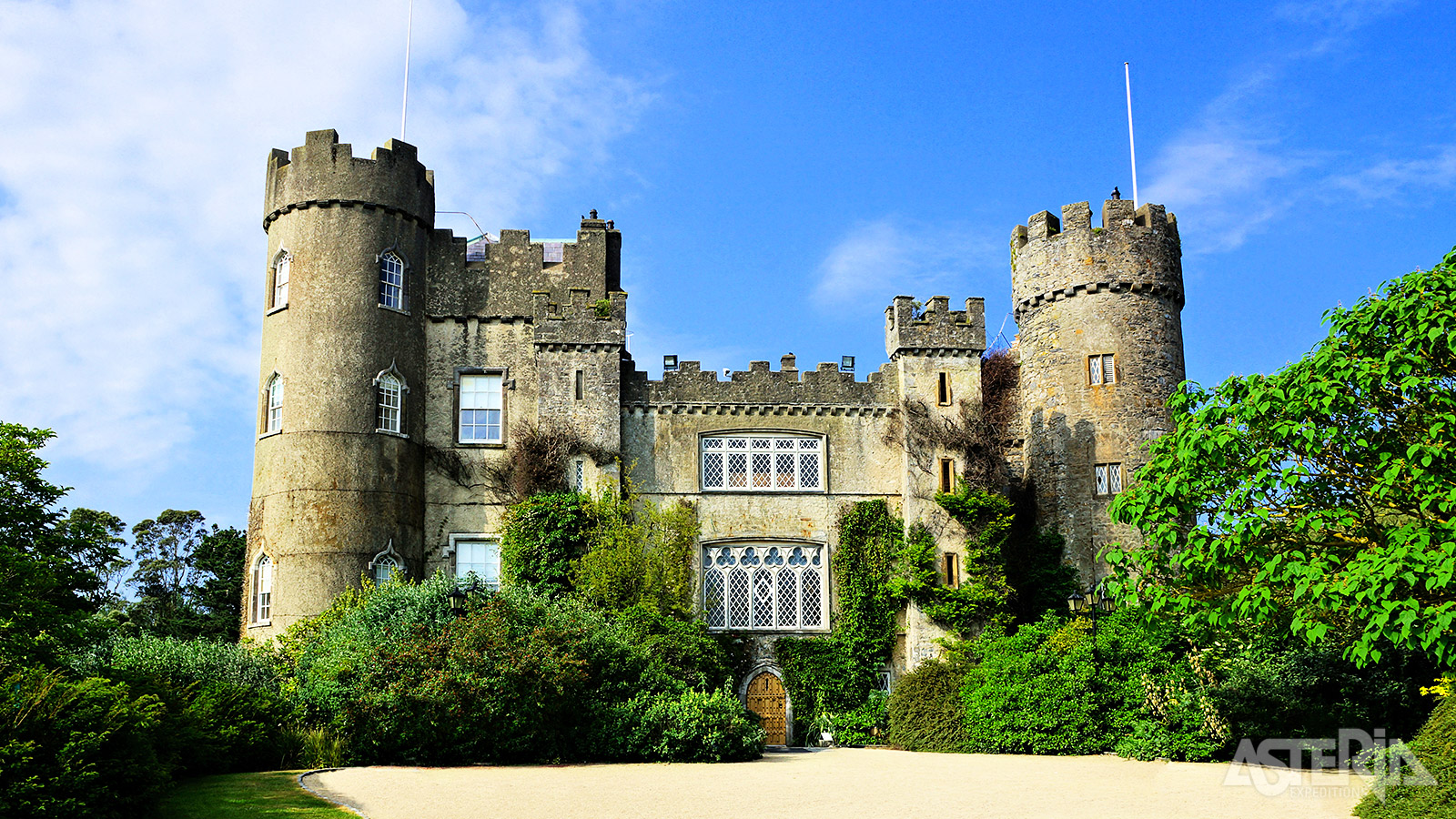 Het spectaculaire Malahide Castle was gedurende 800 jaar zowel een fort als de privéwoning van de familie Talbot