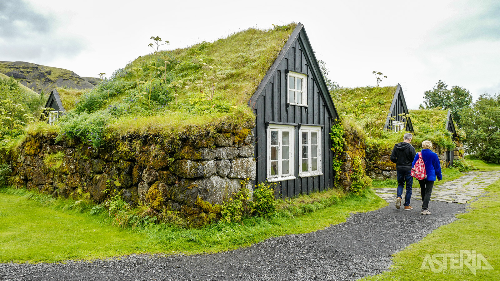 In het Skógar Museum vind je traditionele turfhuizen, kerken en gebruiksvoorwerpen die het leven van vroeger tonen