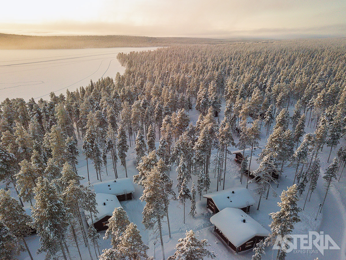 Het Jeris Lakeside Resort is prachtig gelegen aan het grote Jerisjärvi-meer