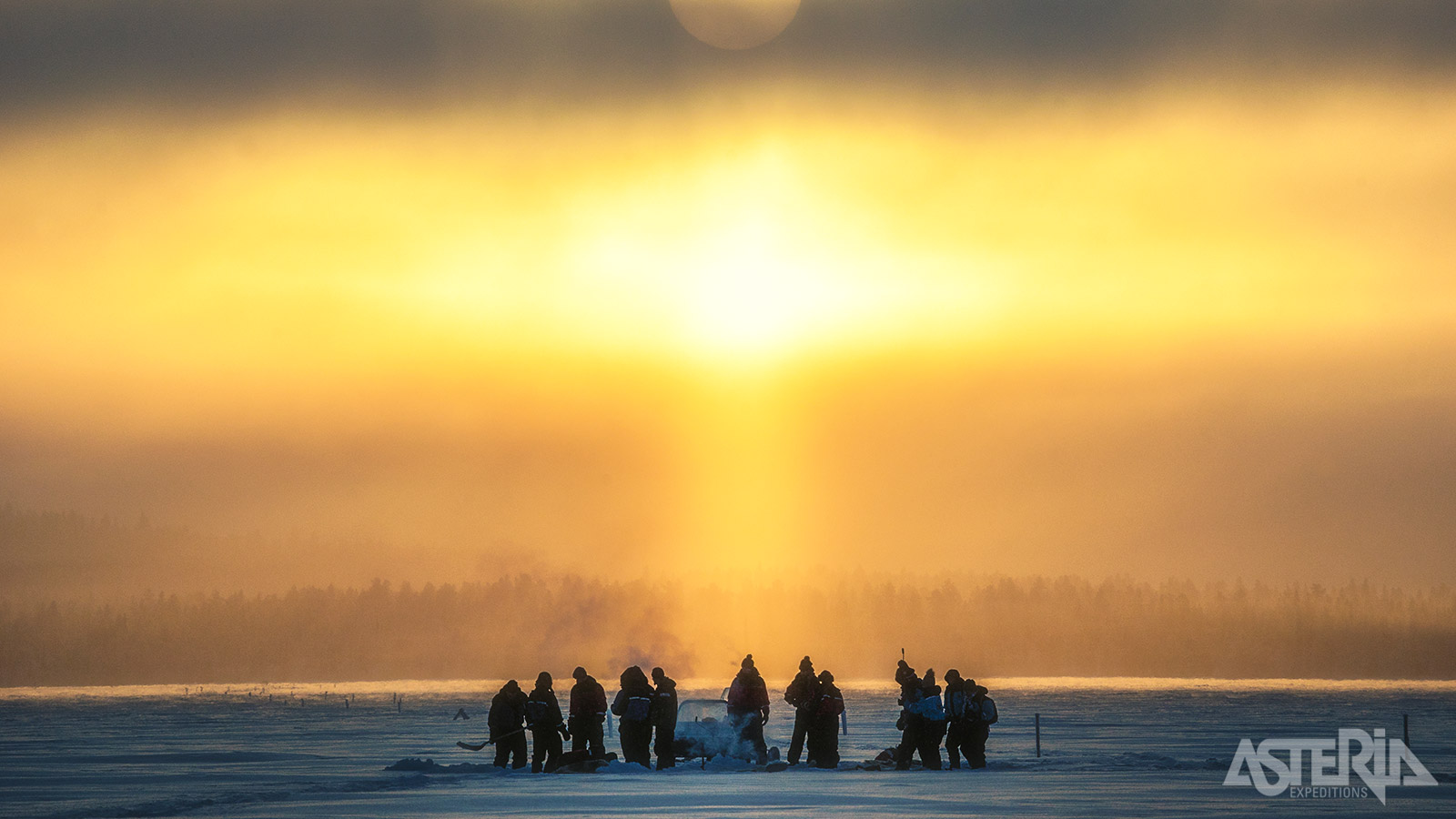 Ga je ijsvissen? Dan beleef je Lapland in de meest traditionele vorm