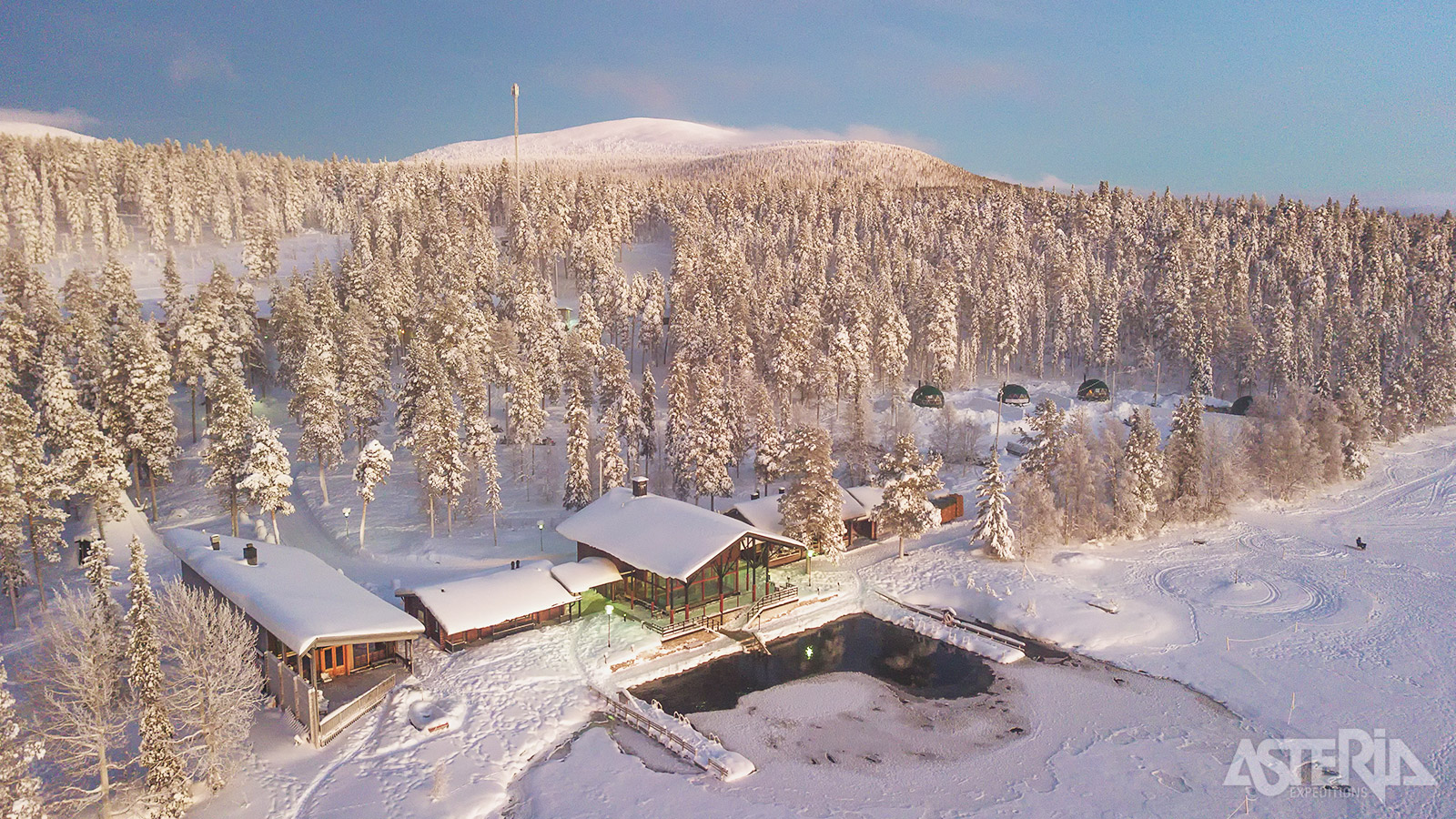 Het Jeris Lakeside Resort is gelegen aan de rand van een meer