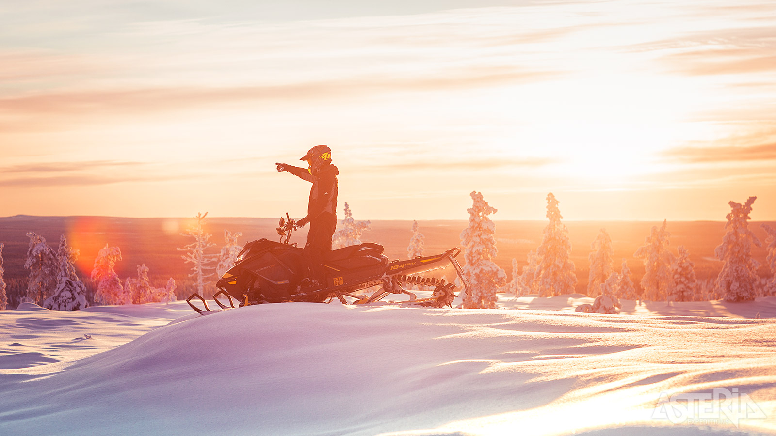 Verken de ongerepte natuur met de sneeuwscooter