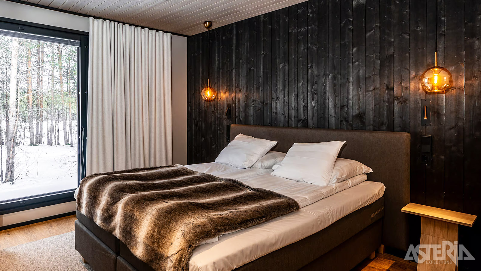 De rustiger Arctic Rooms bevinden zich in een apart bijgebouw