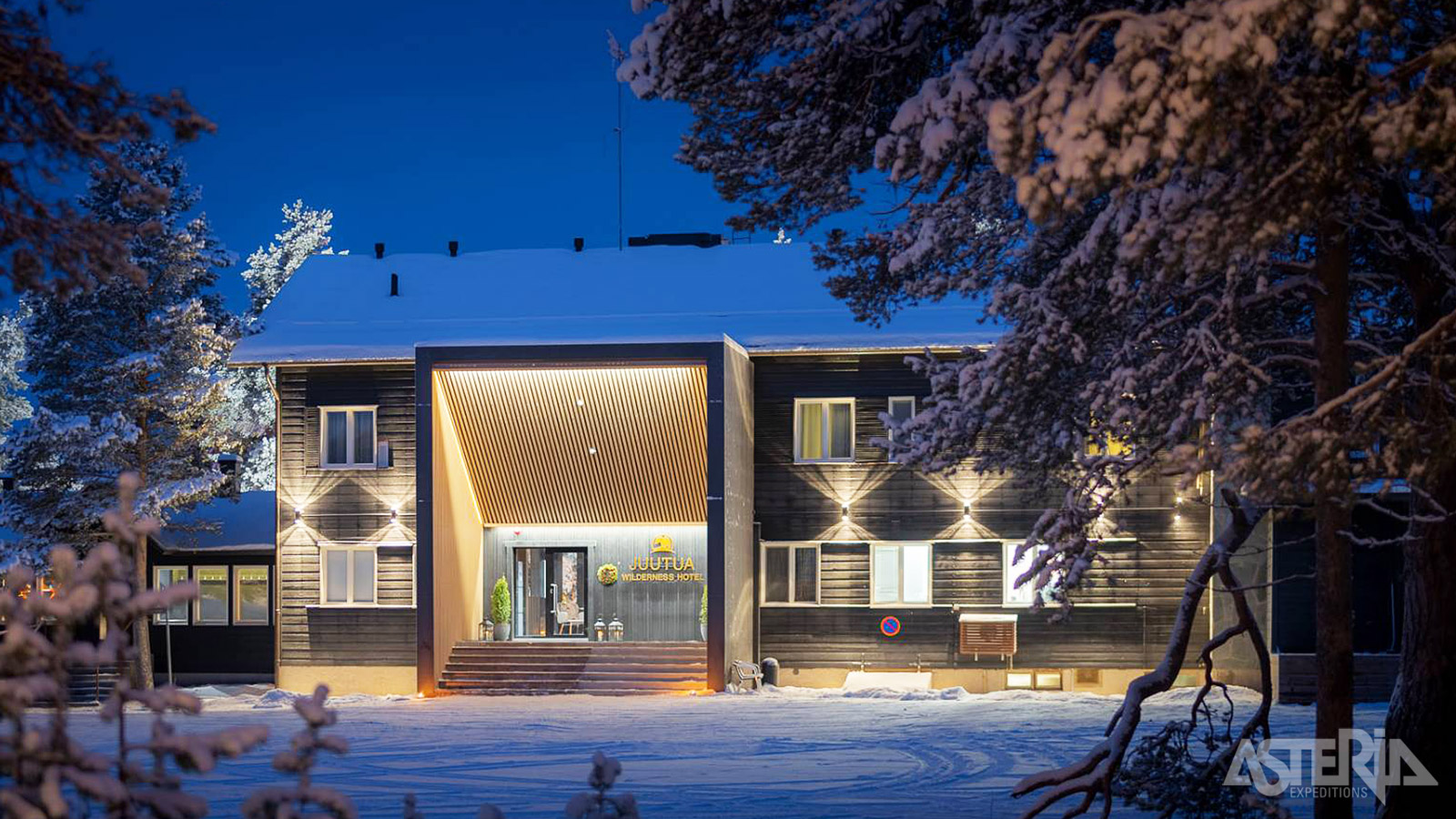 Het hotel combineert moderne architectuur met traditionele elementen