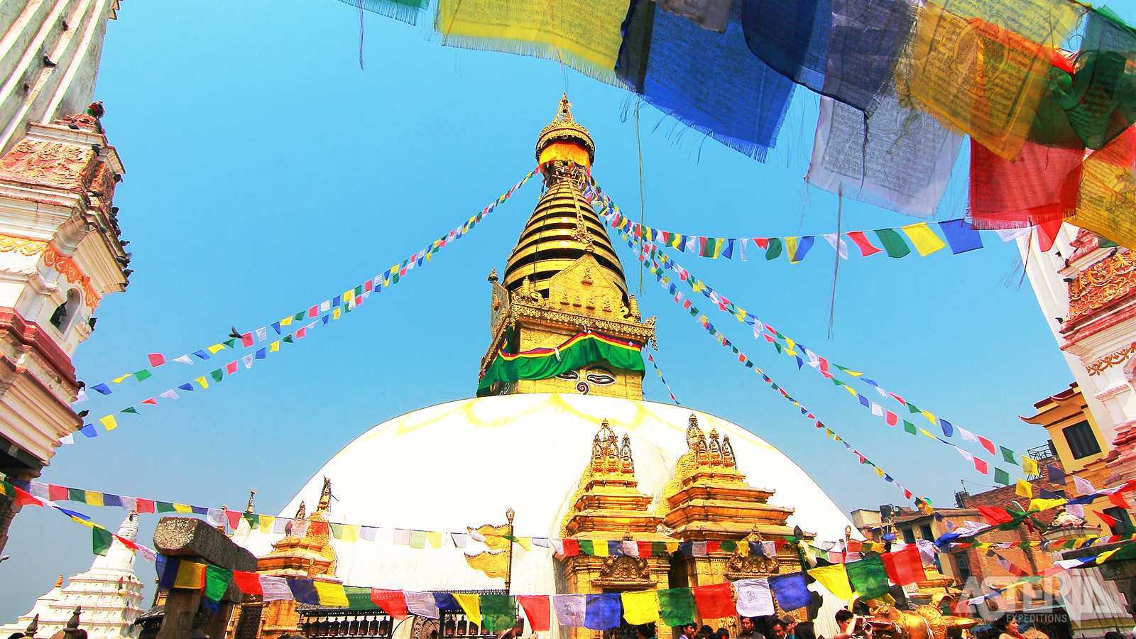 De Swayambhunath-stoepa, of ’Apen-tempel’ is één van de meest heilige boeddhistische bedevaartsoorden in Kathmandu