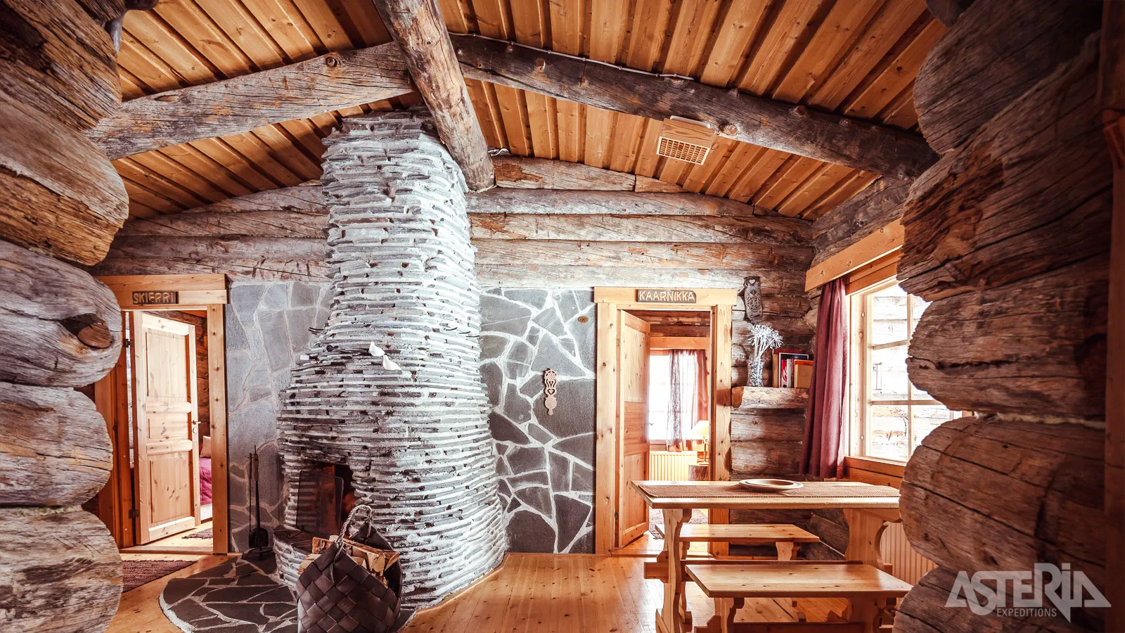 In de afzonderlijke chalets vind je 2 tot 3 aparte slaapkamers