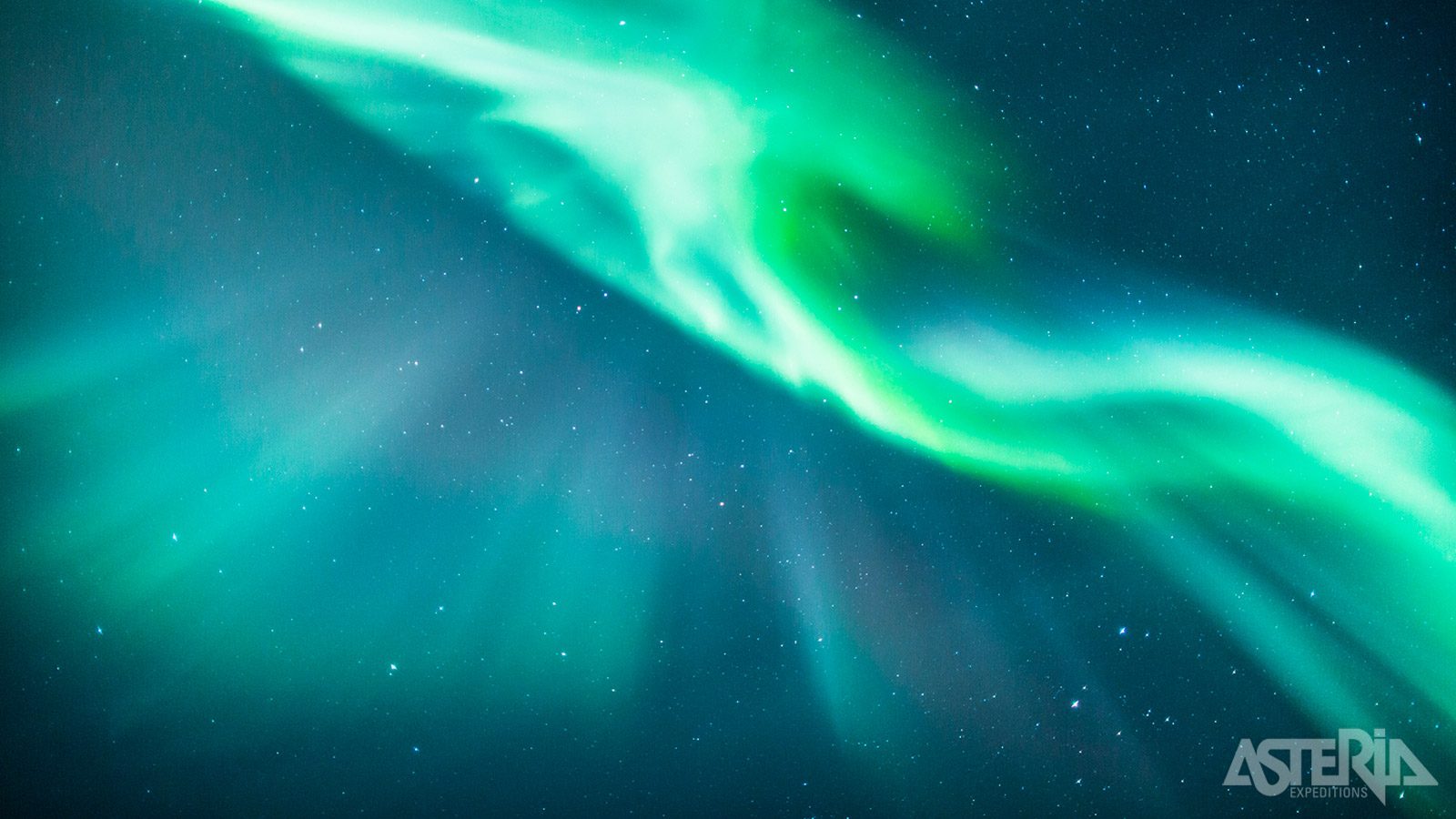 Het absolute hoogtepunt van een Laplandreis is natuurlijk het het noorderlicht, een spectaculair lichtspel aan de nachtelijke sterrenhemel