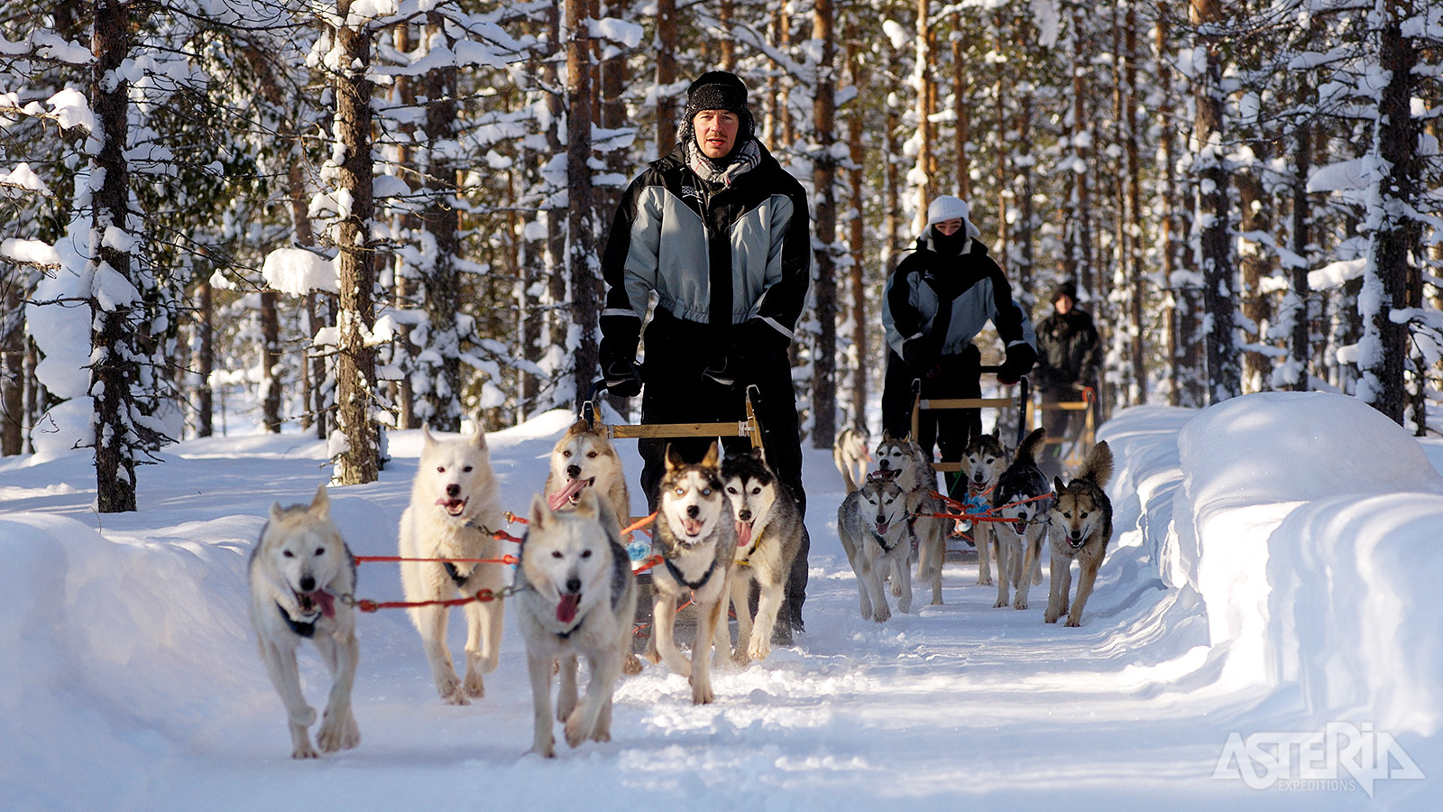 Tijdens de  huskytocht leg je zo’n 12km af, afhankelijk van de sneeuwcondities en weersomstandigheden