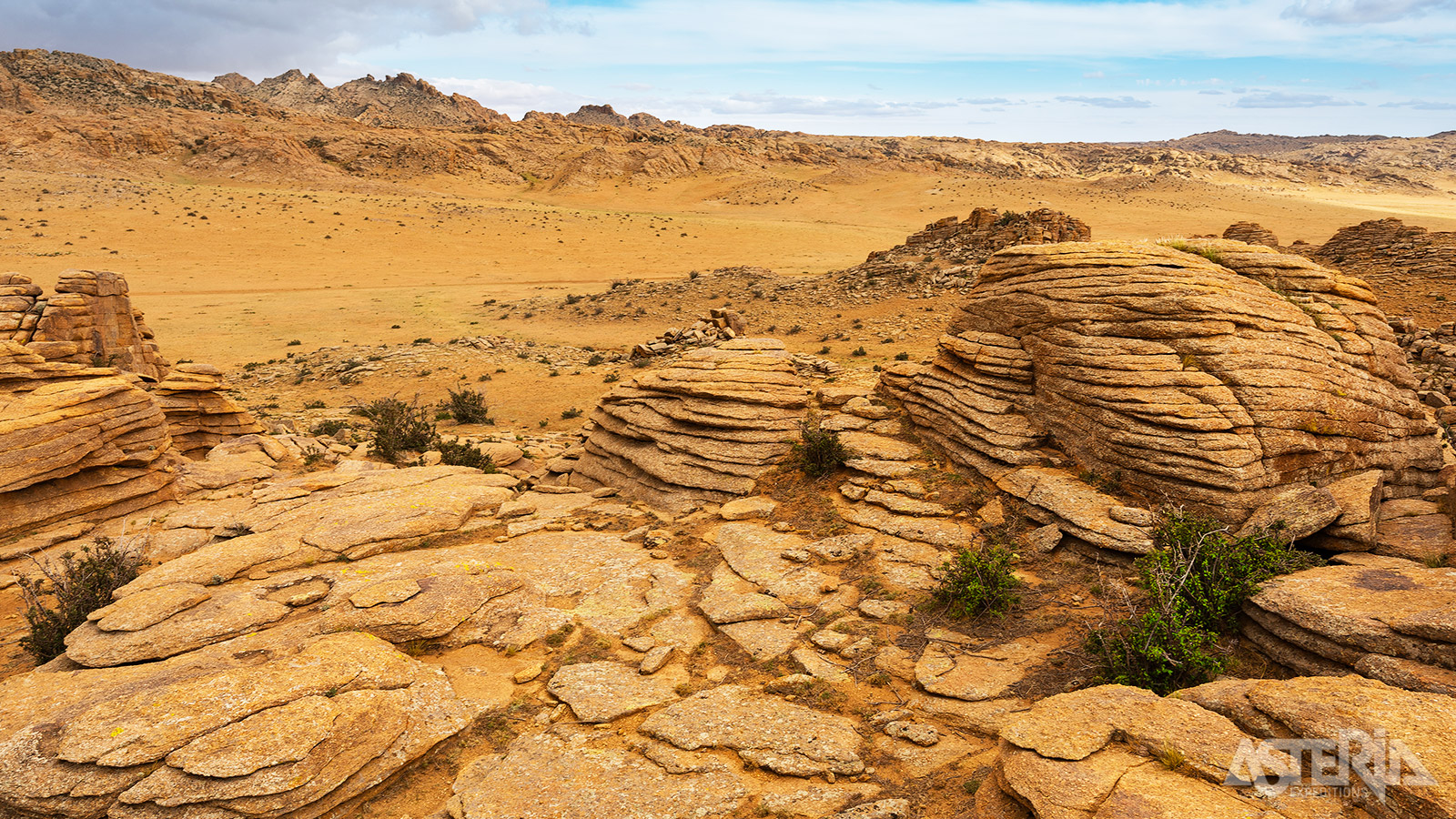 Baga Gazriin Chuluu is een van de verborgen parels van de Gobi-regio in Mongolië