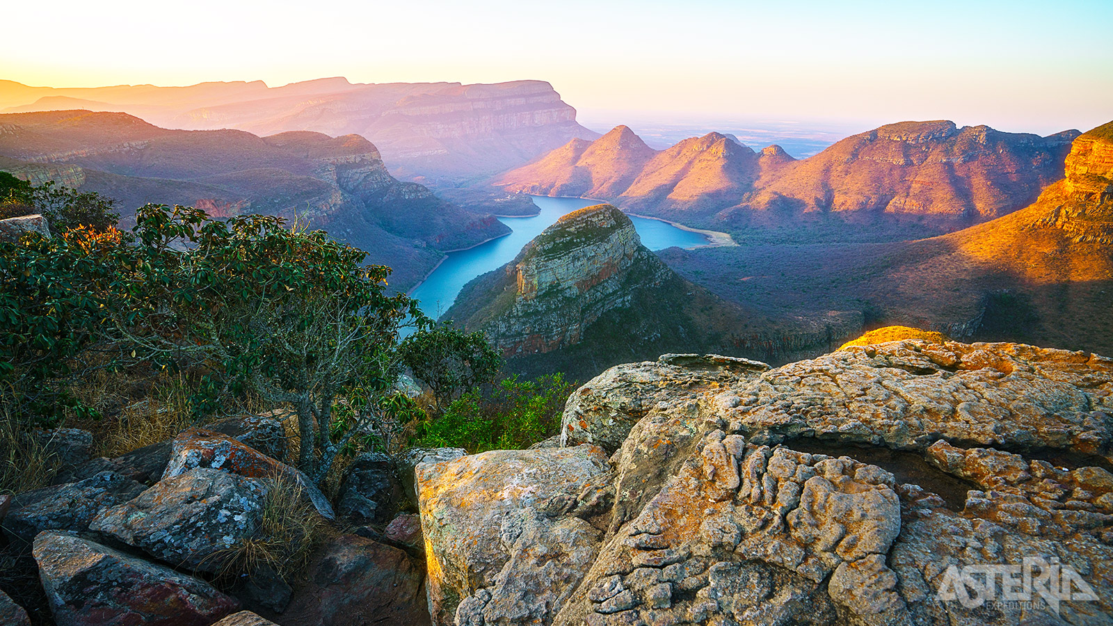 De Blyde River Canyon is één van de meest indrukwekkende kloven van het Zuid-Afrika en misschien zelfs van gans Afrika