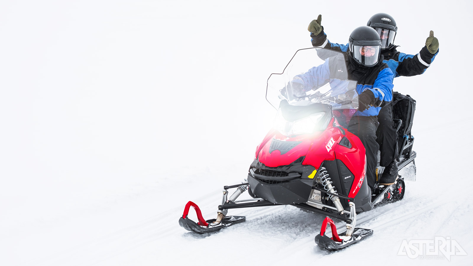 Met je eigen sneeuwscooter door wondermooie sneeuwlandschappen