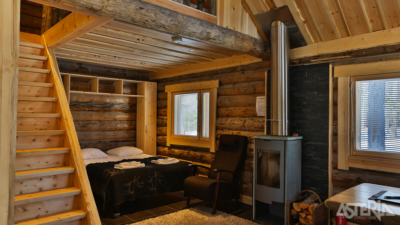 De gezellige, ruime Log Cabins zijn ingericht met typische natuurlijke elementen.