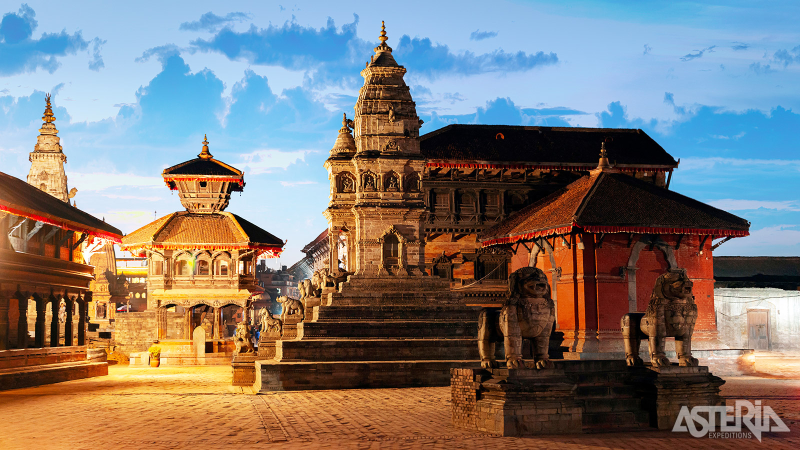 Bhaktapur Durbar Square ligt in de oude koningsstad Bhaktapur, op zo’n 13km van Kathmandu