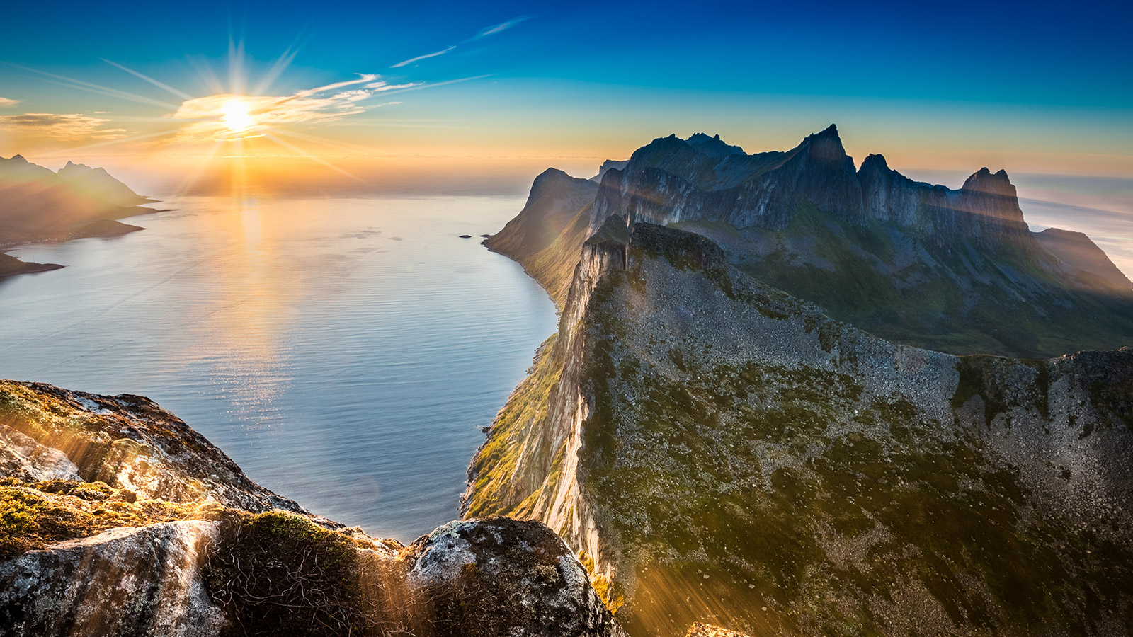 Senja, het op één na grootste eiland van Noorwegen, staat bekend om zijn adembenemende natuurlijke schoonheid