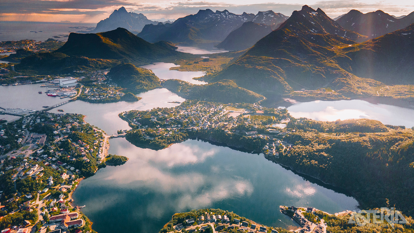 Svolvær is een uitstekende uitvalsbasis om de Lofoten te verkennen