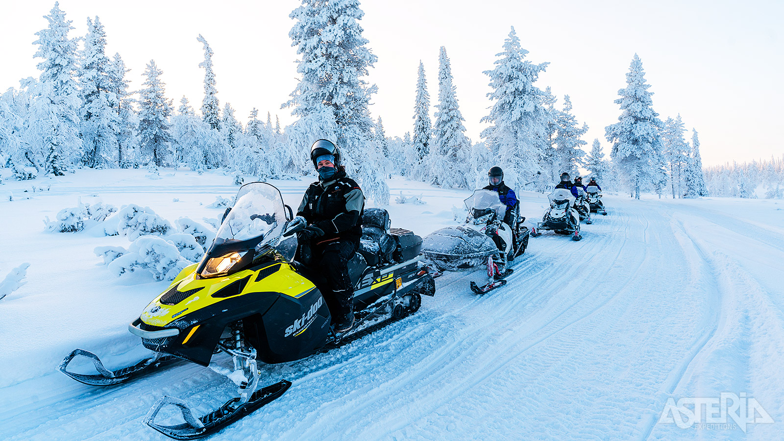 Tijdens een tocht met de sneeuwscooter leg je heel wat kilometers af en ervaar je een gevoel van vrijheid