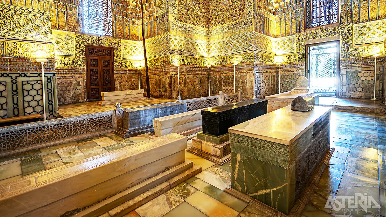 Het mausoleum van Gur Emir is de laatste rustplaats van de Turks-Mongoolse krijgsheer Timoer Lenk, stichter van het Timuridische Rijk