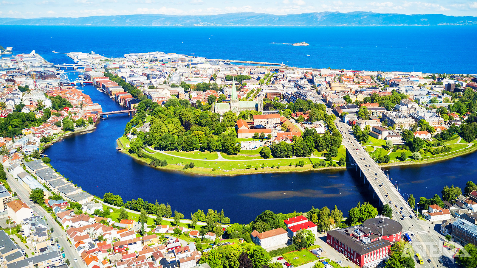 Trondheim werd in 997 gesticht door koning Olav Tryggvason en was vroeger de hoofdstad van Noorwegen