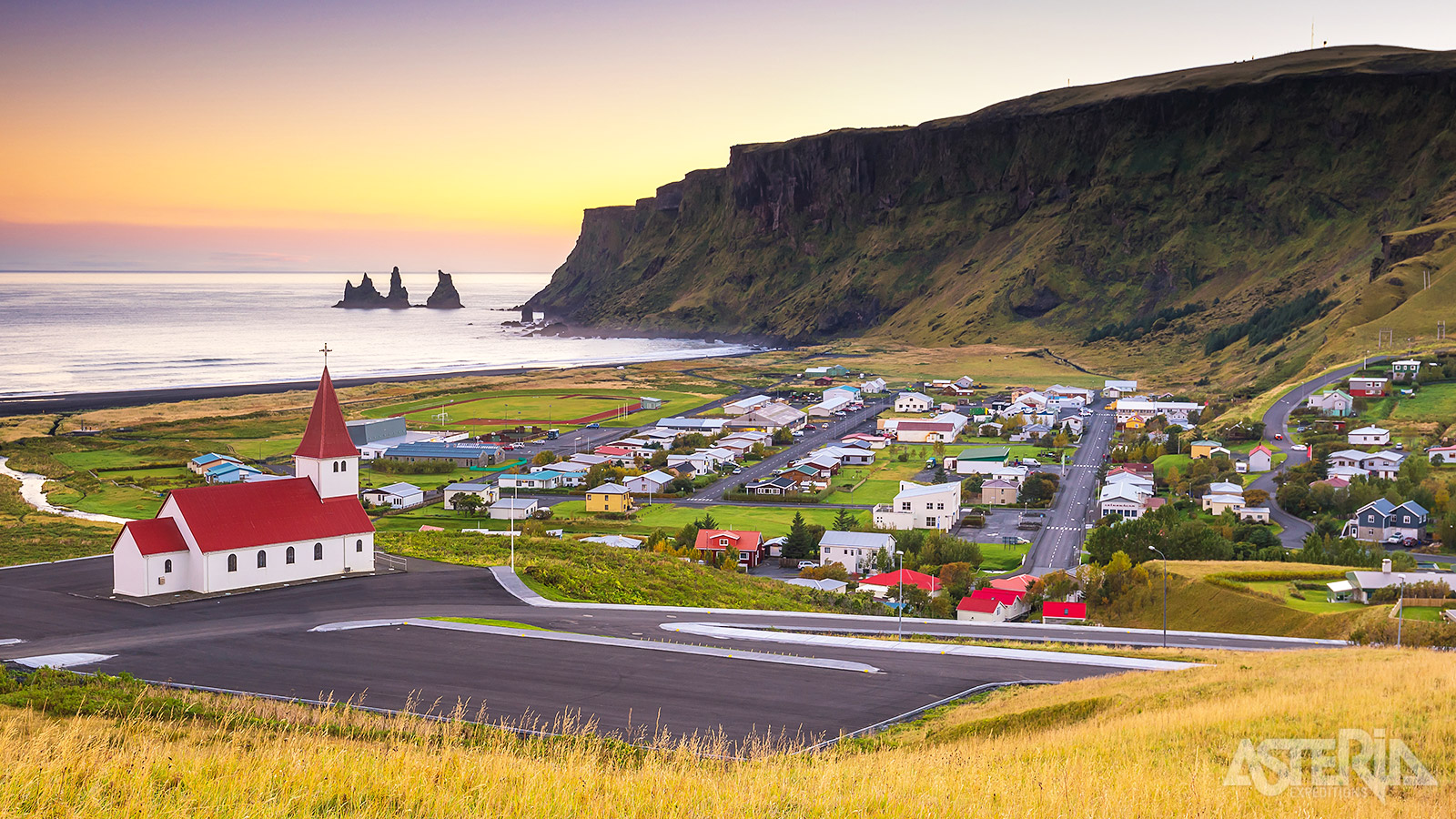Vík is een ideale uitvalsbasis voor de zuidkust, met veel natuurlijke hoogtepunten op korte rijafstand