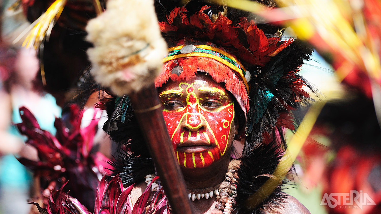 Eén van de hoogtepunten van dit programma is ongetwijfeld het Goroka Sing Sing Festival